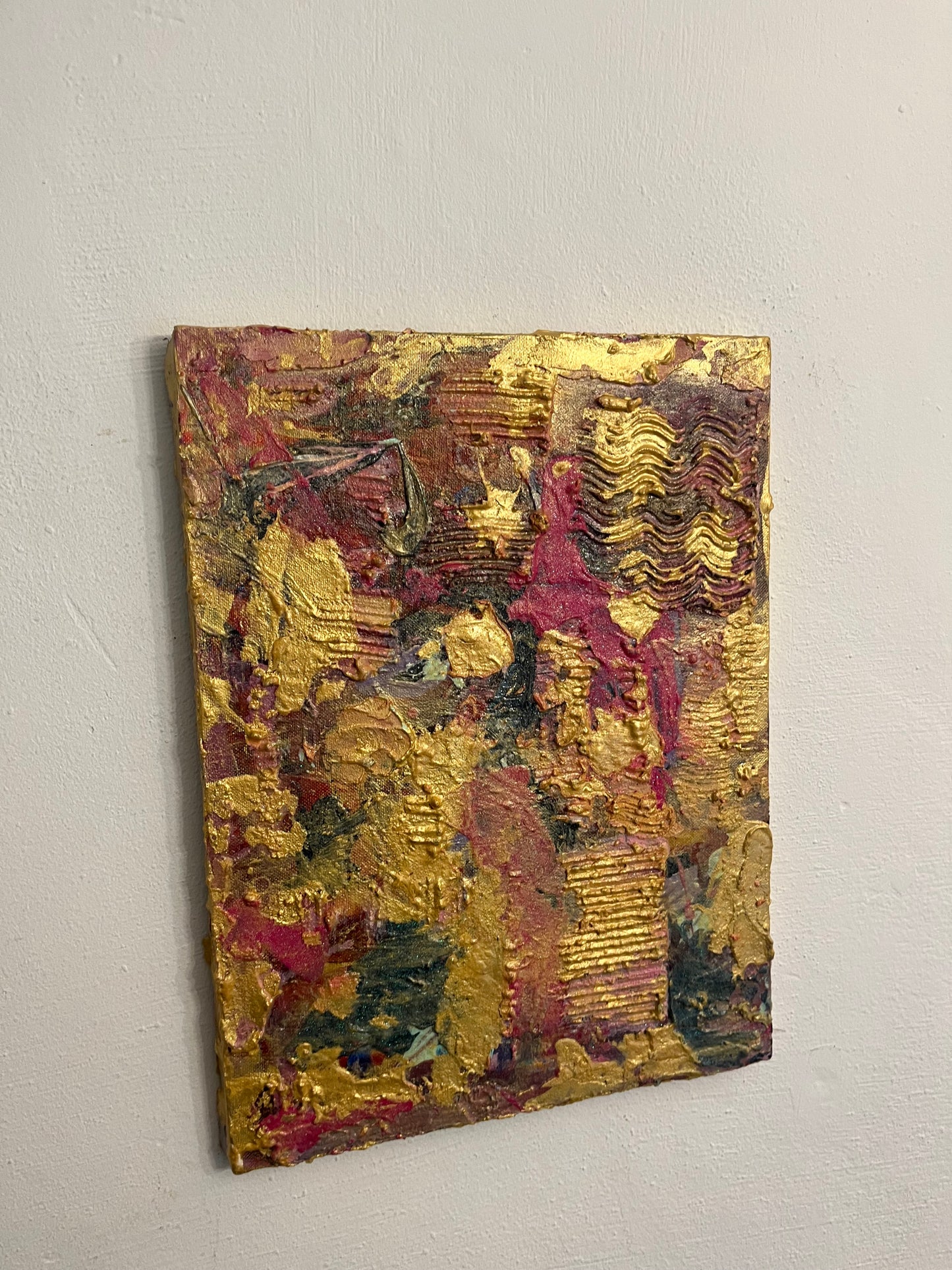 The Goddess – Original Acrylic Painting by Amy | Abstract Art in Gold and Pink