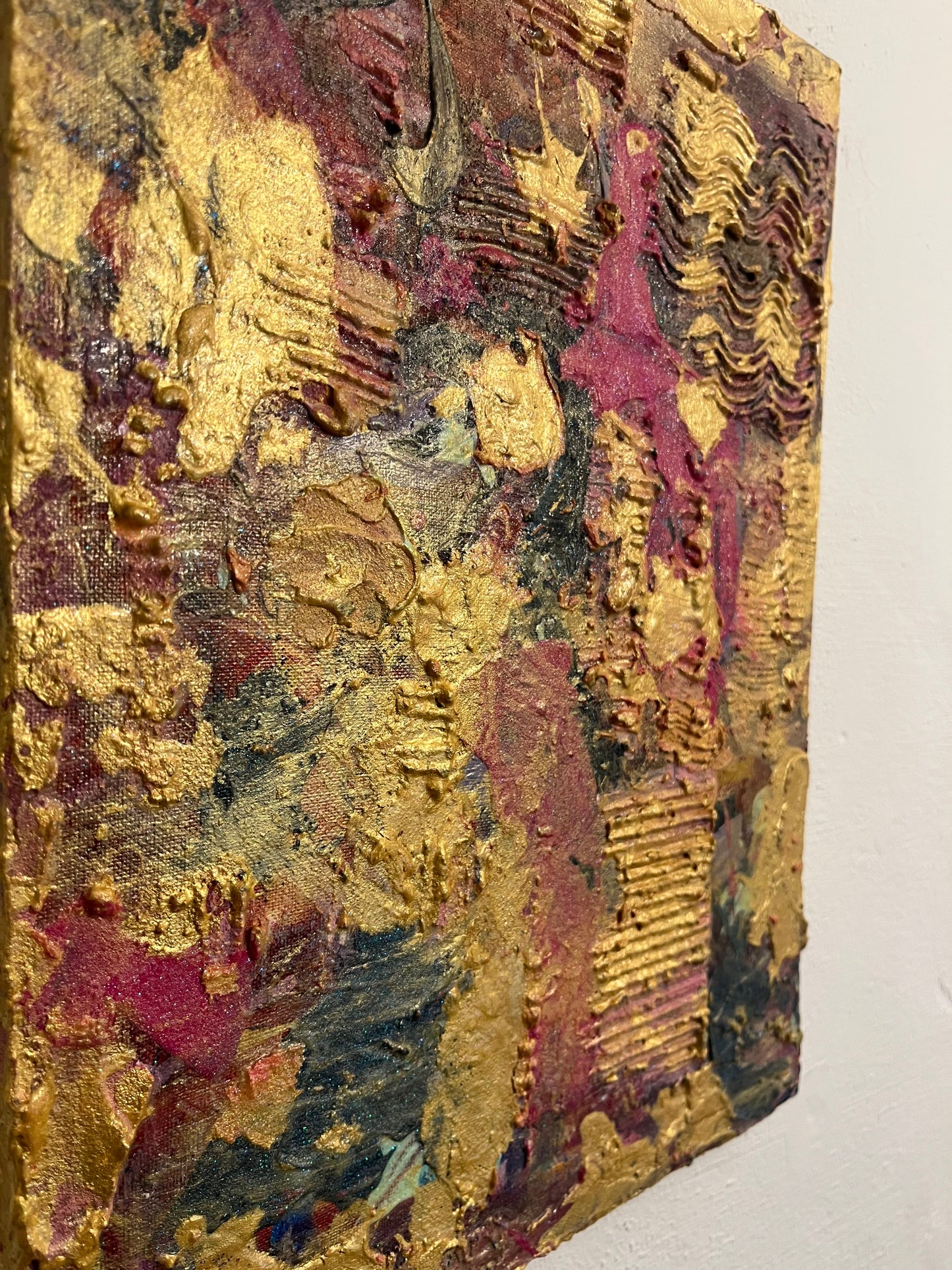 The Goddess – Original Acrylic Painting by Amy | Abstract Art in Gold and Pink